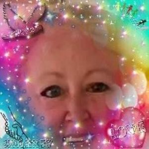 Meet your Posher, Suzanne